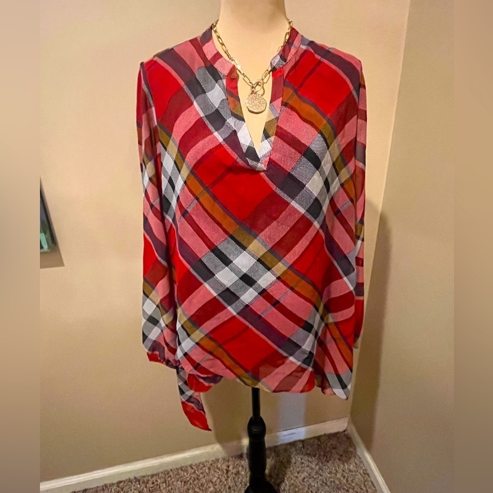 Joseph Ribkoff loose fitting flowy sheer v-neck plaid tunic popover, Size 8.